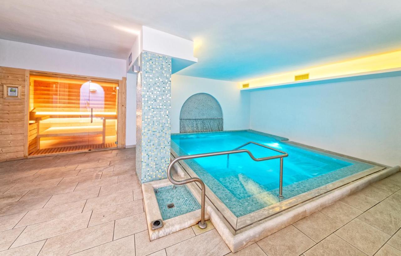 Le Canne Family Resort & Spa Forio  Luaran gambar