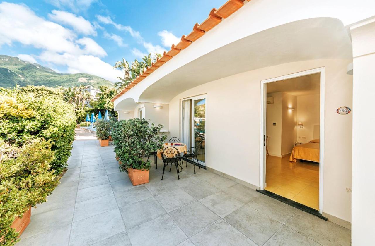 Le Canne Family Resort & Spa Forio  Luaran gambar
