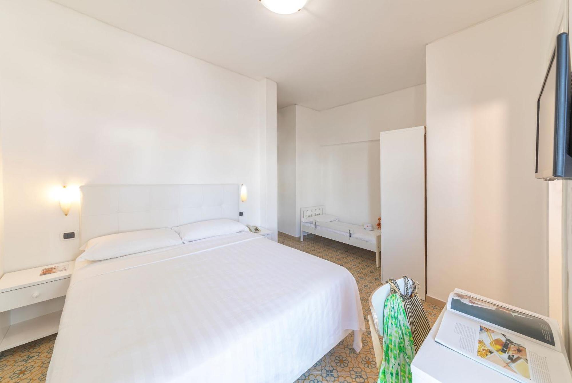 Le Canne Family Resort & Spa Forio  Luaran gambar