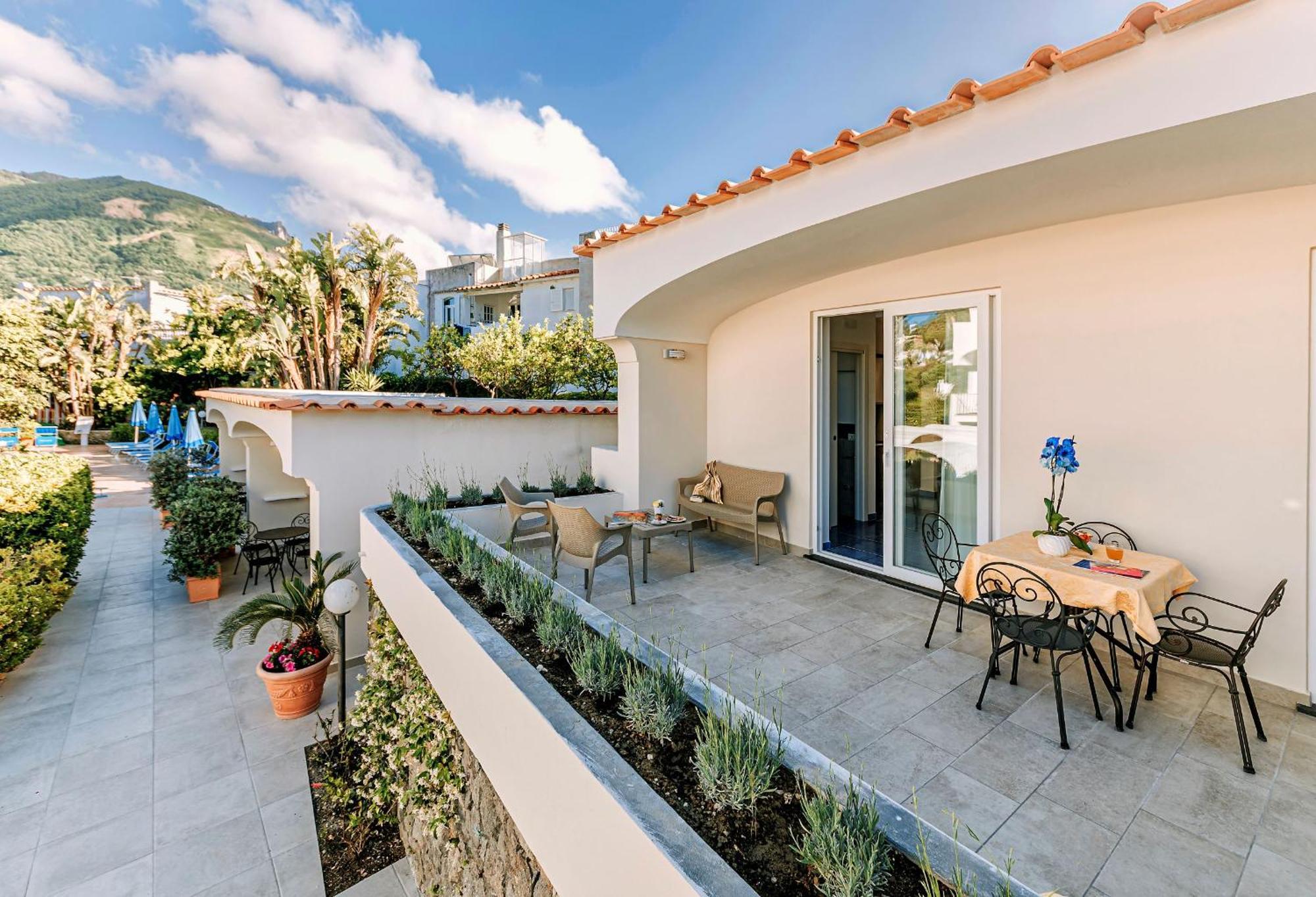 Le Canne Family Resort & Spa Forio  Luaran gambar