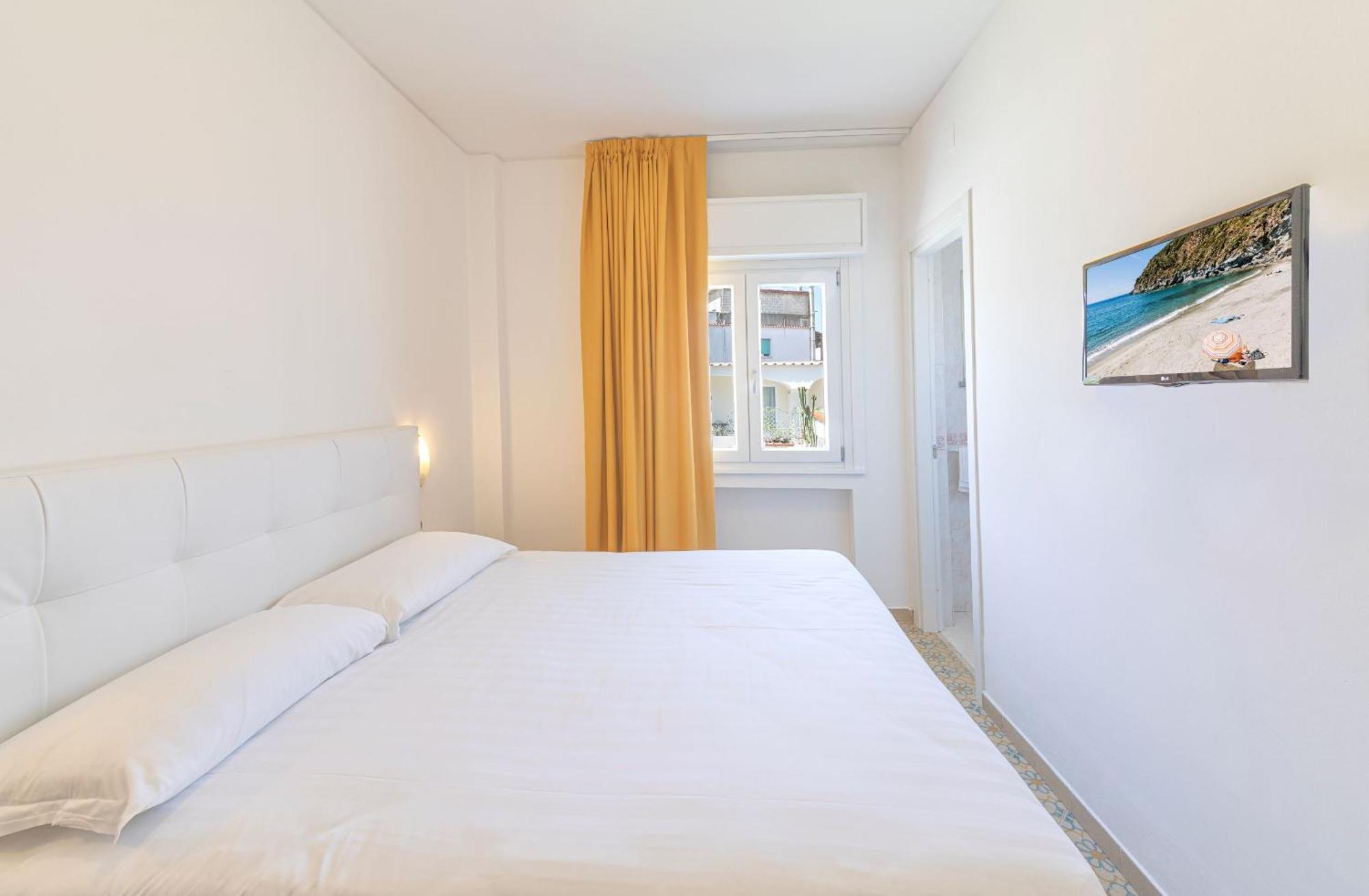 Le Canne Family Resort & Spa Forio  Luaran gambar