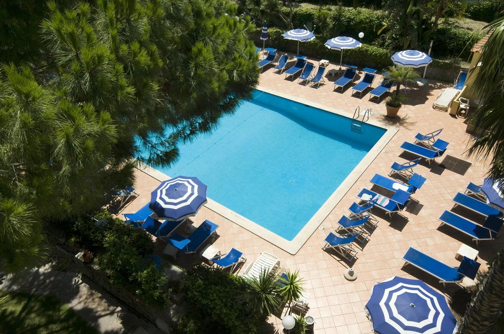 Le Canne Family Resort & Spa Forio  Luaran gambar