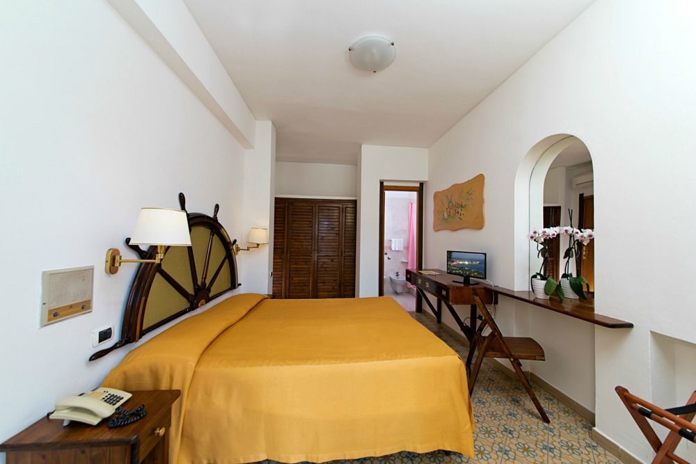 Le Canne Family Resort & Spa Forio  Luaran gambar