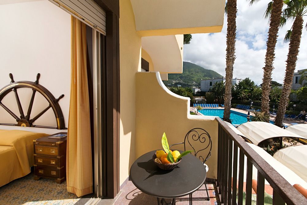 Le Canne Family Resort & Spa Forio  Luaran gambar