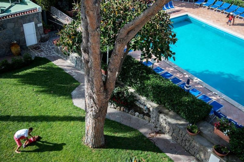 Le Canne Family Resort & Spa Forio  Luaran gambar